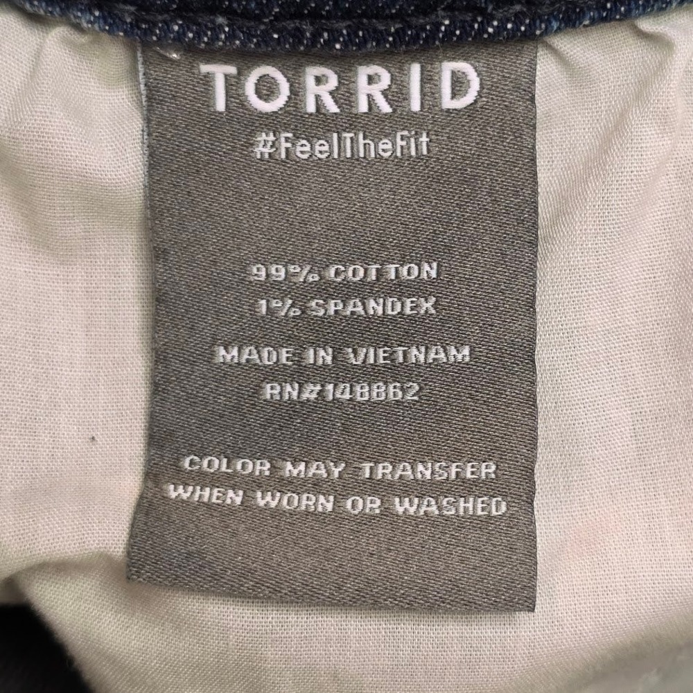 Torrid Women's 12 Denim Shorts Blue Distressed High Rise Raw Hem 3" 17223325 - Picture 5 of 10